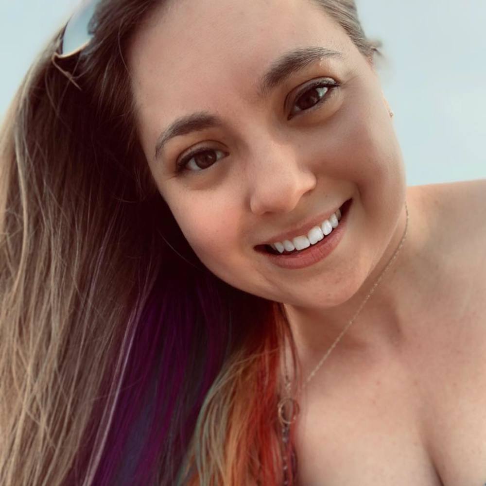 Meet your Posher, Laura